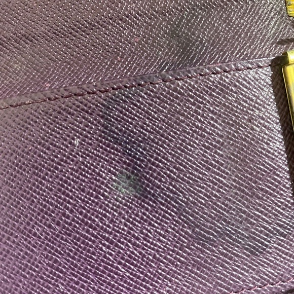 Authentic Louis Vuitton Epi Keyholder Yellow Leather Vintage - Picture 9 of 12